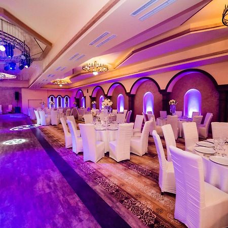 Green Garden Resort Odobesti Экстерьер фото