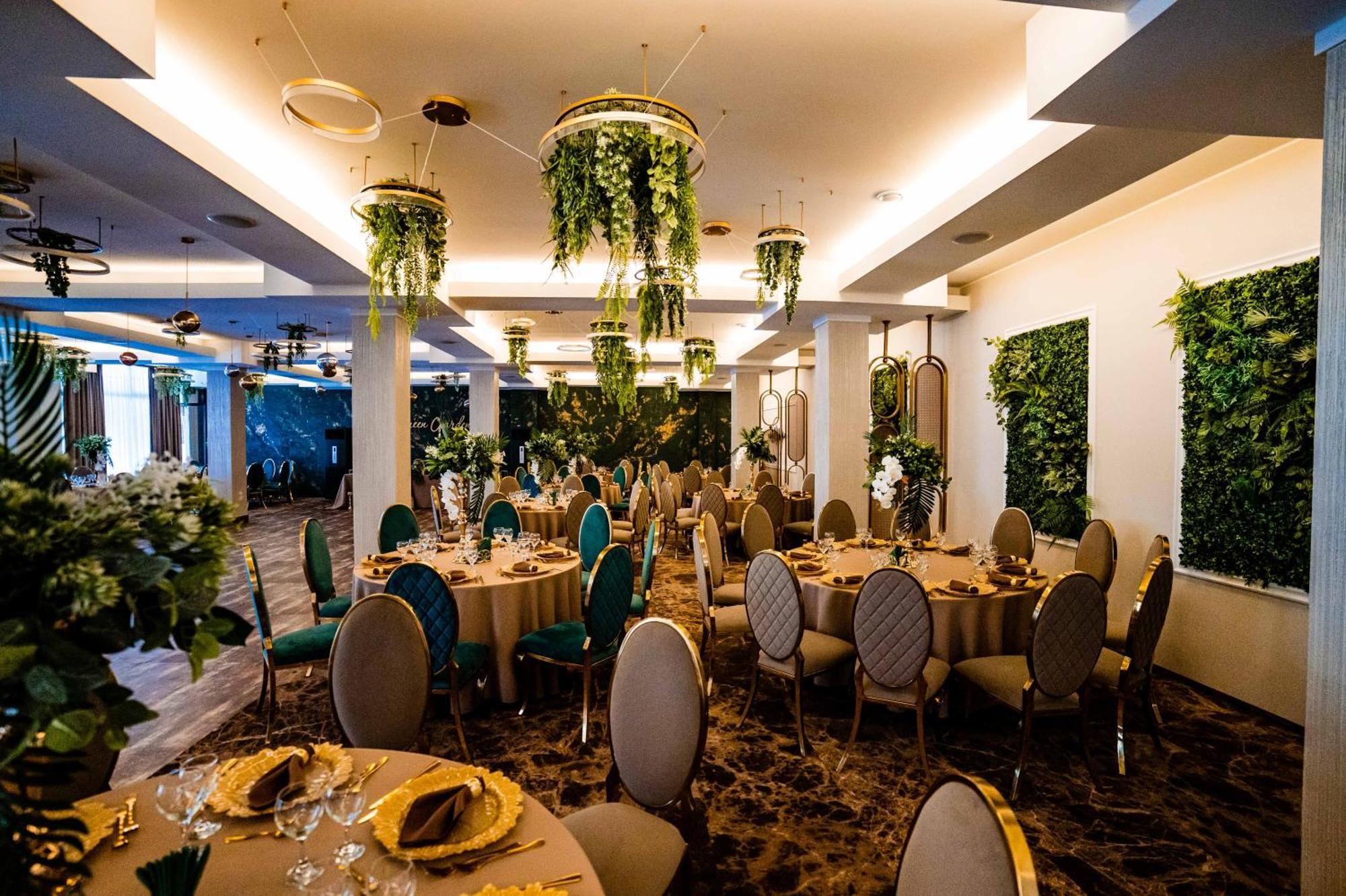 Green Garden Resort Odobesti Экстерьер фото