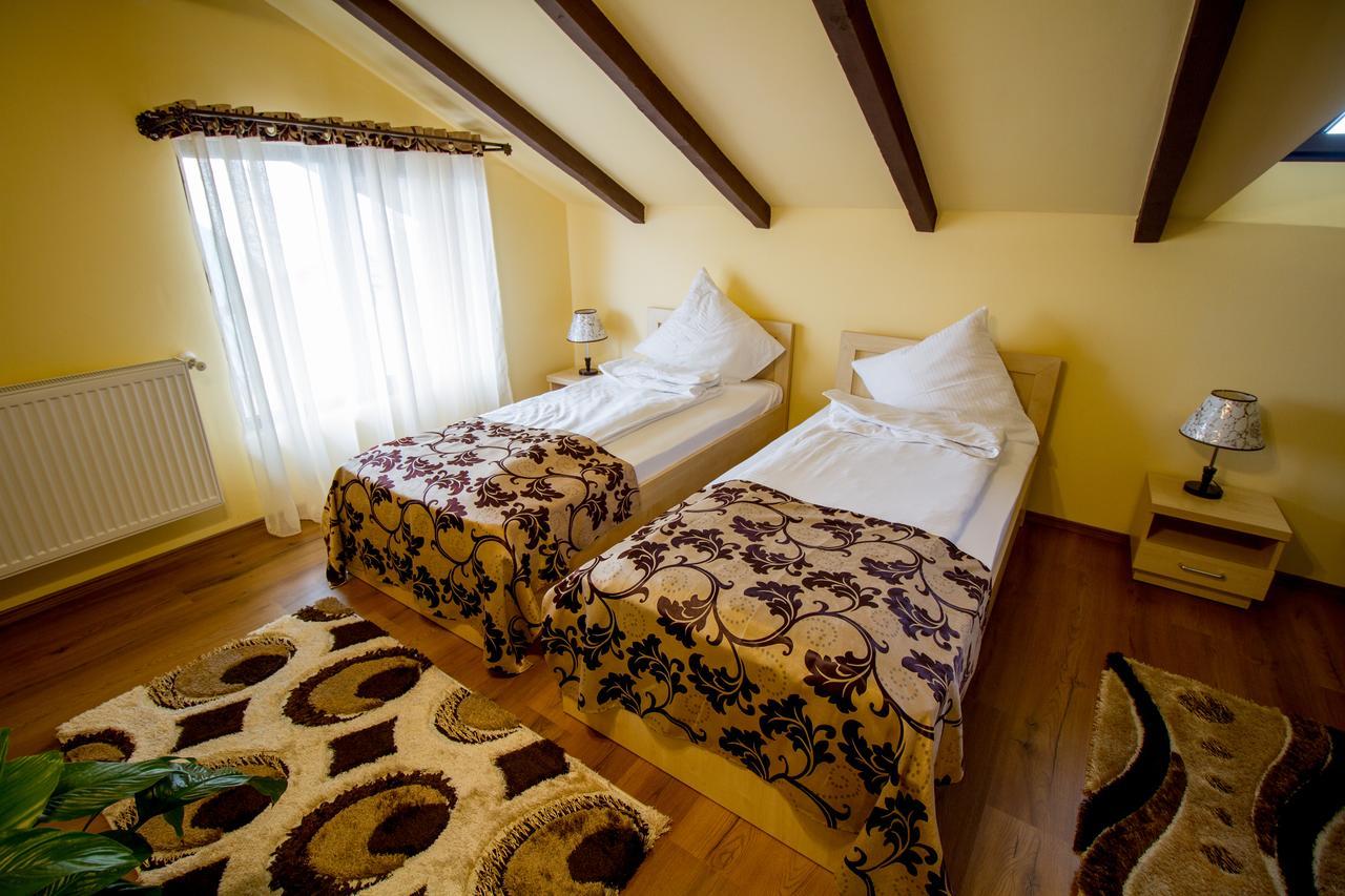 Green Garden Resort Odobesti Номер фото